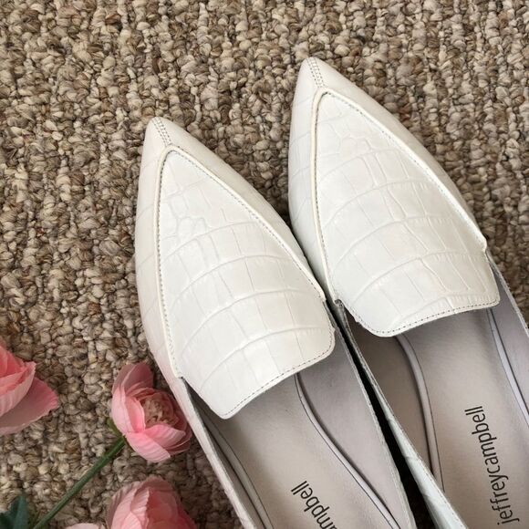 NEW Jeffrey Campbell Viona White Croc Pointy Toe Loafer Size 6 Low Wooden Heel - Picture 10 of 12